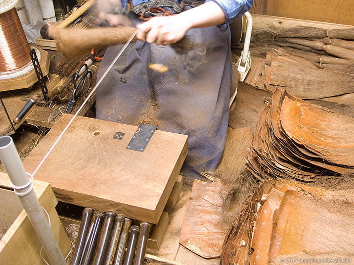皮5玉手箒の玉作り 皮5玉手箒の玉作り