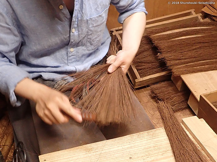 製作風景-【棕櫚箒】鬼毛箒（タイシ箒）長柄箒