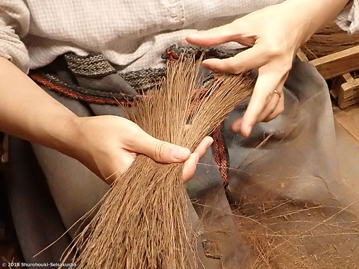 製作風景-【棕櫚箒】鬼毛箒（タイシ箒）長柄箒