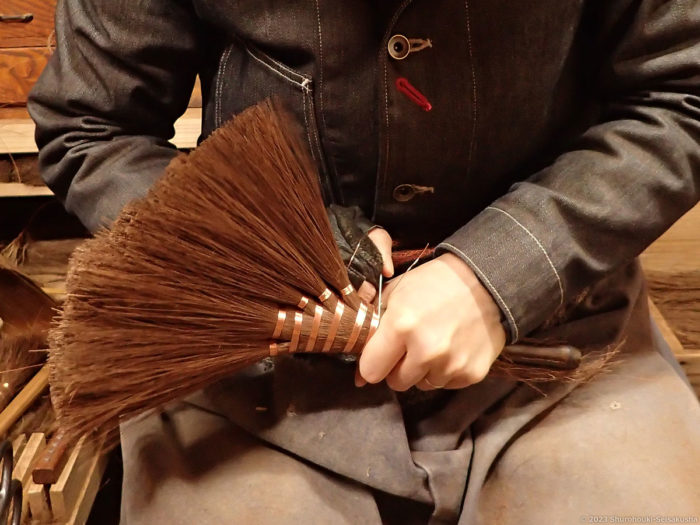 製作風景-【棕櫚箒】本鬼毛荒神箒