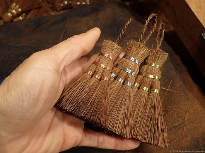 製作風景-【棕櫚箒】棕櫚鬼毛（タイシ）荒神箒