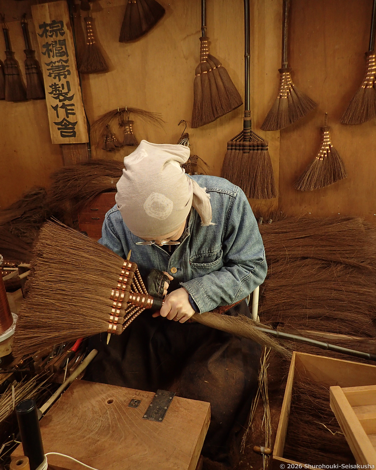 棕櫚箒-本鬼毛9玉長柄箒の製作